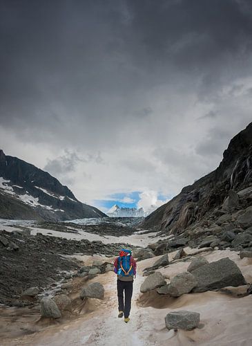 Walking Towards the Blue