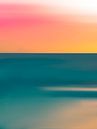 Gradient Colour Fields -  Sunset At Sea van Annelies Hoogerwerf thumbnail