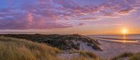 Zonsondergang aan de kust in Zeeland van Remco-Daniël Gielen Photography thumbnail