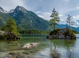 Paysage au lac Hintersee dans les Alpes de Berchtesgaden