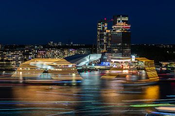 Lichtkunst SAIL Amsterdam 2025 met ADAM Toren en EYE Filmmuseum van Renzo Gerritsen