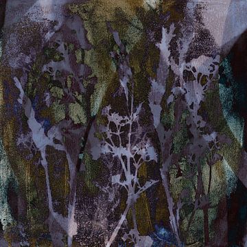 Nachtbloemen. Abstract botanisch in lila en bruin van Dina Dankers