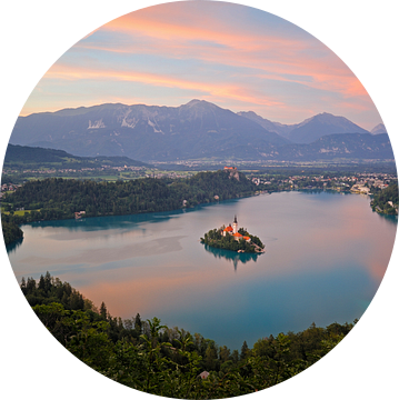 Bled in het avondlicht - Mooi Slovenië van Rolf Schnepp