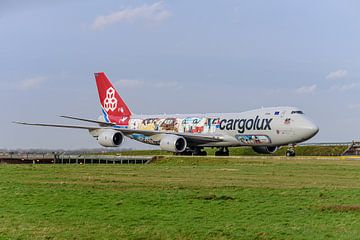 Cargolux Airlines Boeing 747-8 in Cutaway-Lackierung. von Jaap van den Berg