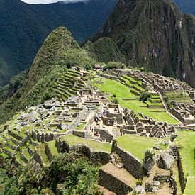 Peru - Zicht op de Machu Picchu van Eline Willekens