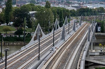 Neckarbrücke Stuttgart van Richard Wareham