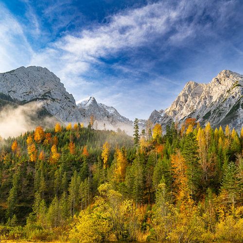 Brouillard matinal dans le Karwendel sur Denis Feiner