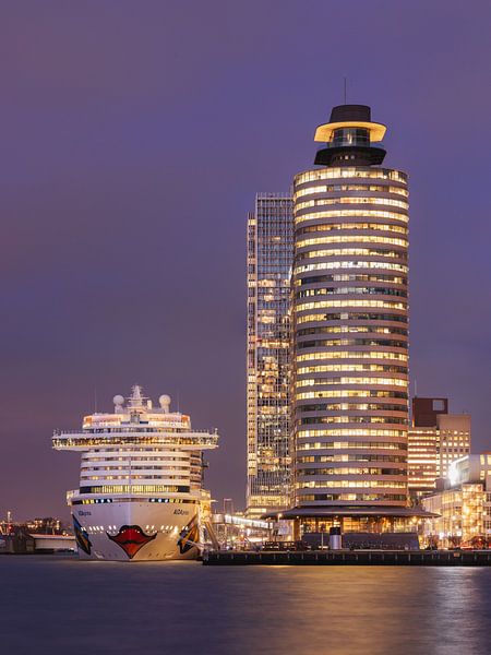 Prima Aida Rotterdam by Bob Vandenberg