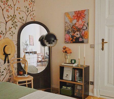 Feldblumenstrauß mit Tulpen