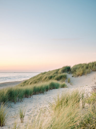 Bloemendaal zonsondergang van Raisa Zwart Reisfotografie Prints