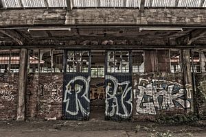 Schiebetüren mit Graffiti