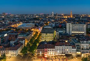 Die Antwerpen Skyline bei Nacht