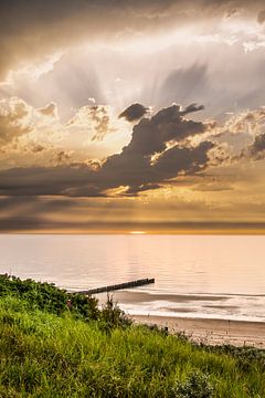 Zonsondergang aan de Zeeuwse kust van Danny Bastiaanse