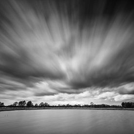 Moving Clouds van Rob Christiaans