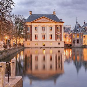 Mauritshuis La Haye au crépuscule sur Erik van 't Hof