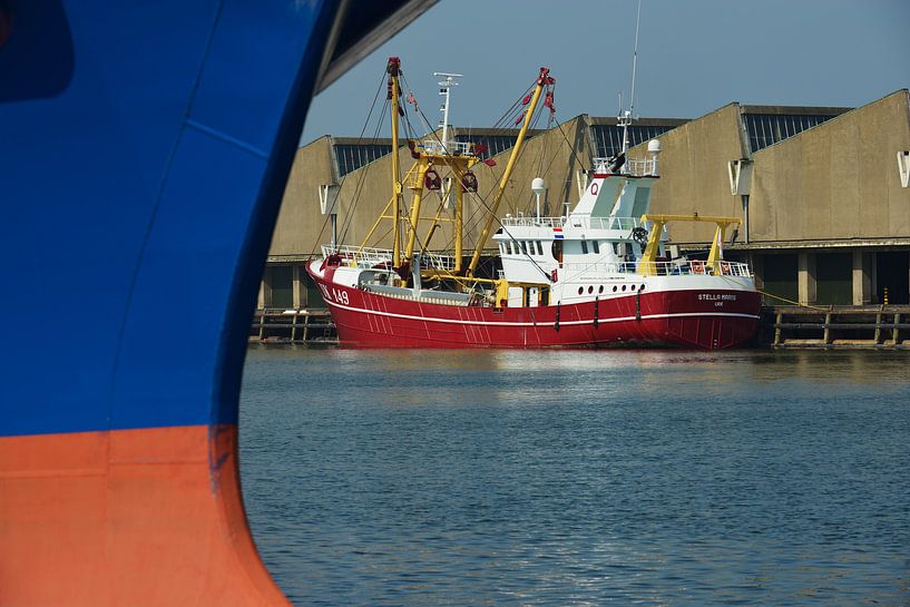 Visafslag in de haven van Scheveningen par Georges Hoeberechts