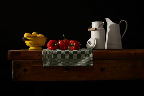 Stilleven citroen en paprika