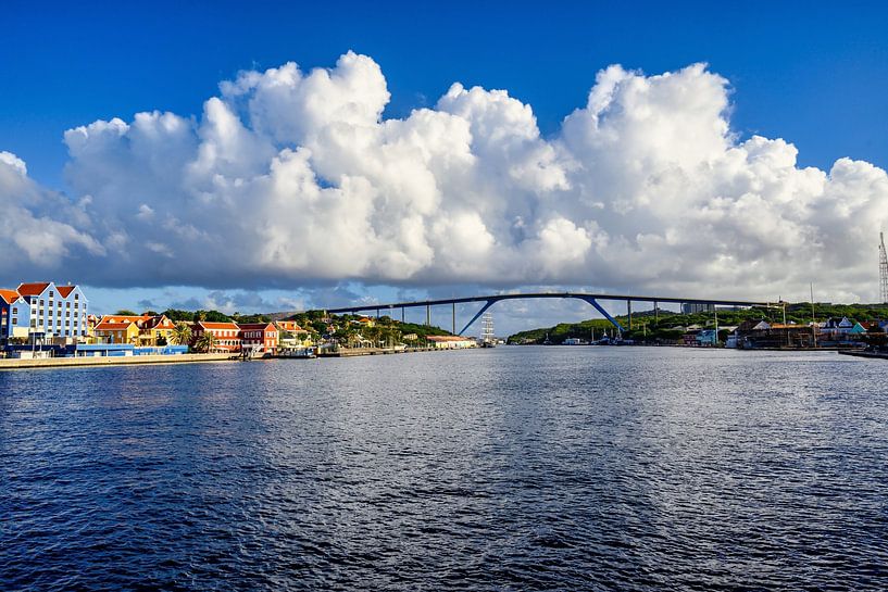 Vue du pont de la Reine Juliana à Willemstad par Andreas Völkel