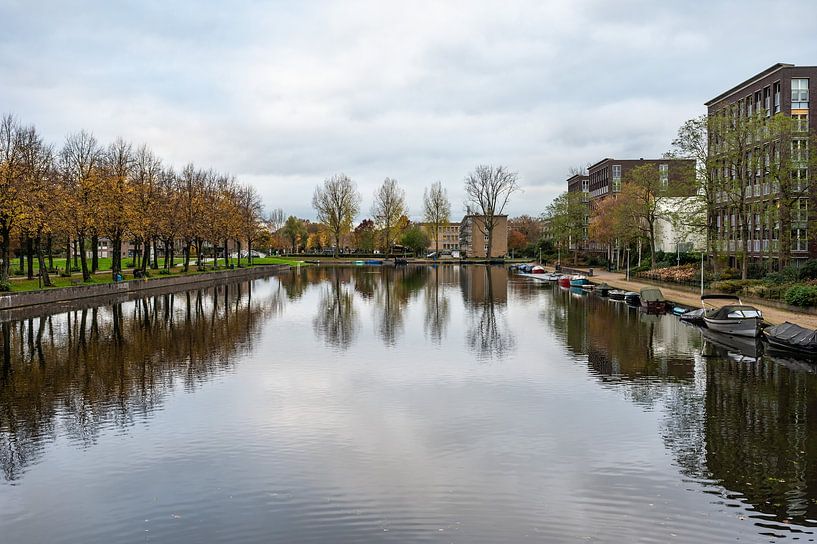 The Admiral canal at autumn by Werner Lerooy