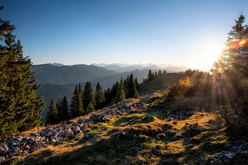 Zonsondergang in de bergen van de Tegernsee van Andreas Föll