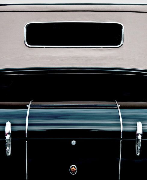 Rearwindow OldTimer van Fons Bitter