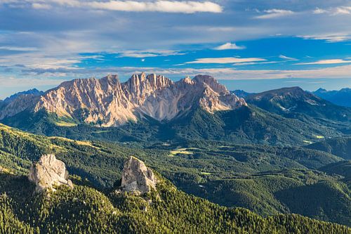 Groupe de montagne Latemar dans les Dolomites - Tyrol du Sud sur Dieter Meyrl