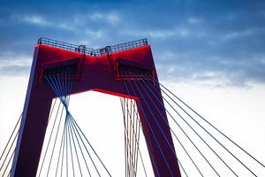 Top van de Willemsbrug in Rotterdam van Jeroen Lagerwerf