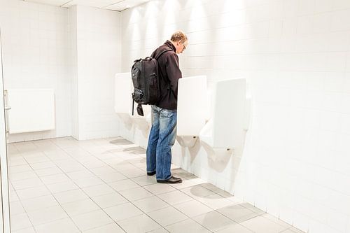 Urinoirs bij de mannen toilet