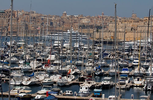 Yachthafen an der Küste von Malta