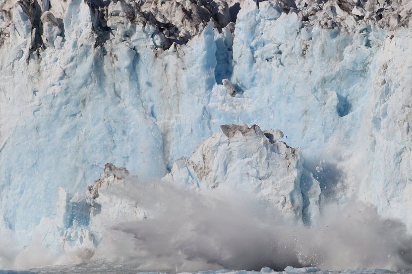 Columbia Glacier in Prince William Sound on the western Alaska Chugach Mountains near Valdez, Alaska by Frank Fichtmüller