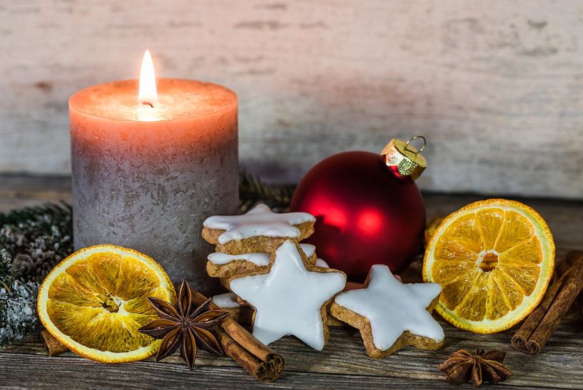 Versiering voor Advent en Kerstmis met kaars van Alex Winter