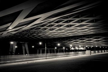 Royal Welsh spoorbrug, 's-Hertogenbosch, Nederland van Marcel Bakker