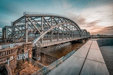Pont sur l'Elbe du port franc de Hambourg sur Das-Hamburg-Foto