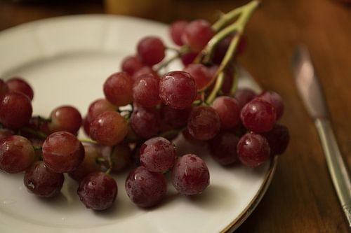 Grapes on a plate
