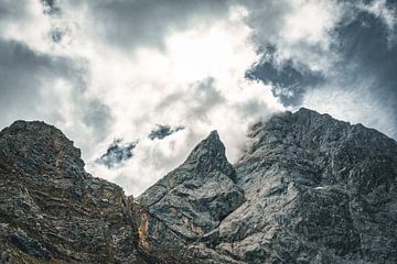 Berge in den Wolken von MindScape Photography