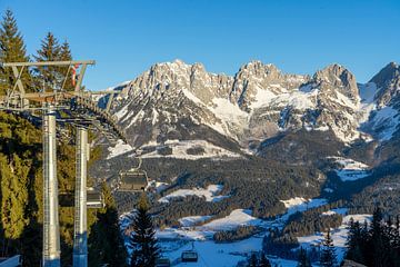 Skilift bij de Wilder Kaiser in de Tiroler Alpen Astberg van Animaflora PicsStock