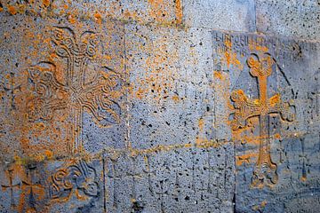 Armenian crosses carved out in a church-wall von Anne Hana