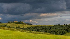 Herannahendes Gewitter in der Toskana, Italien
