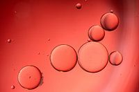 Öltropfen auf Wasser