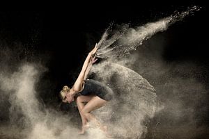 Flour dance van Arjen Roos