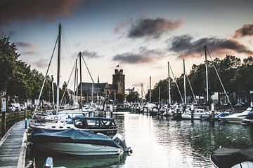Nieuwe Haven van Dordrecht met uitzicht op de Grote Kerk van Lizanne van Spanje