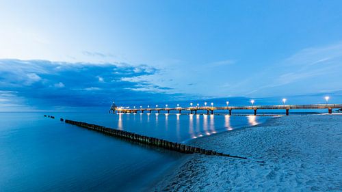 Seebrücke im Ostseebad Zingst an der Ostsee von Werner Dieterich