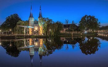 delft blue hour east gate reflection mirror south holland evening photography