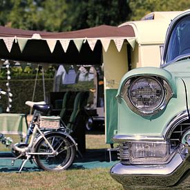 Camping Cadillac 1960 von Wilko Zoer