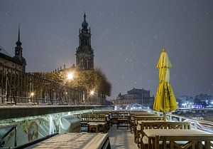 Rive de terrasse enneigée