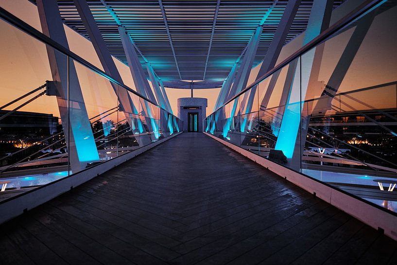"Construire des ponts avec style" - Pour tous ceux qui préfèrent marcher sur le design plutôt que sur les problèmes par Momentaufnahme | Marius Ahlers