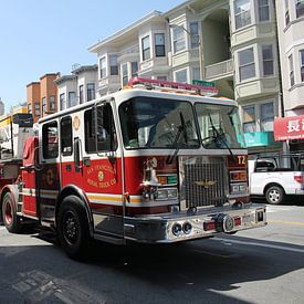 Brandweerwagen in San Francisco van Linda de Klein
