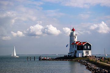 Sunny day in Marken at lighthouse The Horse by Alice Berkien-van Mil