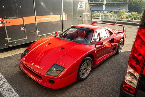 Ferrari F40 op het circuit