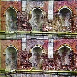 Pompeii by Susan Stiletti